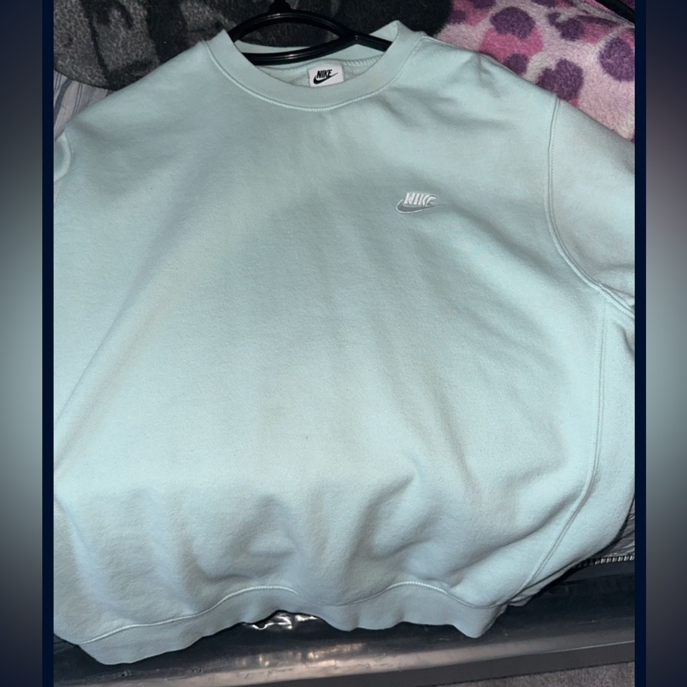 size large nike Baby blue crewneck